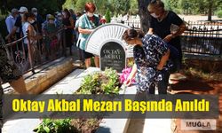 Oktay Akbal Mezarı Başında Anıldı