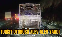 TURİST OTOBÜSÜ ALEV ALEV YANDI