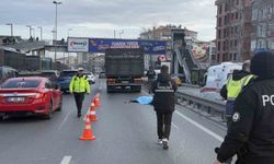 Kamyonun Altında Kalan Motorsiklet Sürücüsü Hayatını Kaybetti