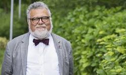 Celal Şengör’ün 40  Yıllık Cenneti Ortaya Çıktı: Papyonu O İstiyormuş