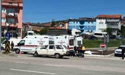 İki Araç Çarpıştı: 5 Yaralı