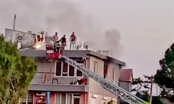 Mugla'da Alevler Korkuttu, Çatıda Mahsur Kaldılar