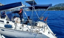 Yer Marmaris! Yelkenlide Kaçış Planı Bozuldu: 2 Kaçakçı Ve 38 Göçmen Yakalandı