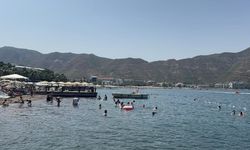 Marmaris'te Boğulma Tehlikesi Geçiren Şahıs Hastaneye Kaldırıldı