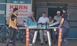 Bıçağın Üzerine Düşen Çocuk Ağır Yaralandı