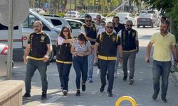 Ablasını Öldürüp Arkadaşını Bıçaklayan 29 Yaşındaki Kadın Adliyede