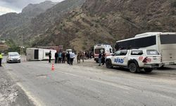 Askeri Araç  Devrildi: 10'dan Fazla Asker Yaralandı