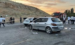 İki Otomobil Çarpıştı: 11 Yaralı