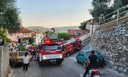 Menteşe’de Dar Sokaklar Yangına Giden Ekiplere Geçit Vermedi