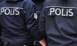 Devriye Görevi Yapan Polisler Bıçaklı Saldırıya Uğradı