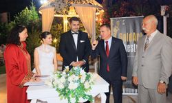 İdris Akbıyık, Ökten Çiftinin Mutlu Gününe Şahitlik Etti