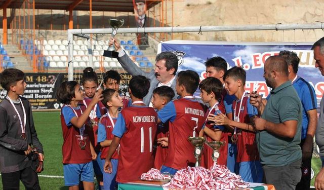 Ege Junior Cup Futbol Turnuvası Kavaklıdere’de yapıldı