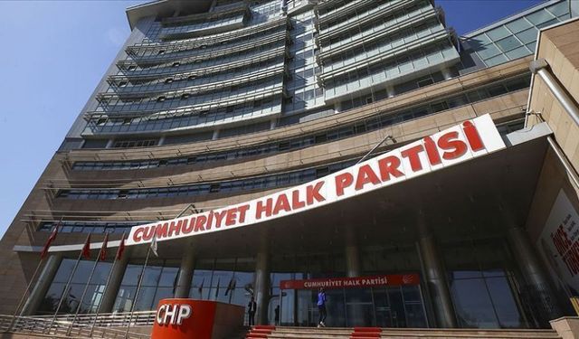 CHP'li vekiller bu ayki maaşlarını depremzedeler için bağışlama kararı aldı