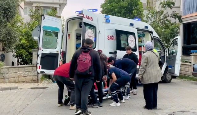 Muğla'da Otomobil Elektrikli Bisikletle Çarpıştı