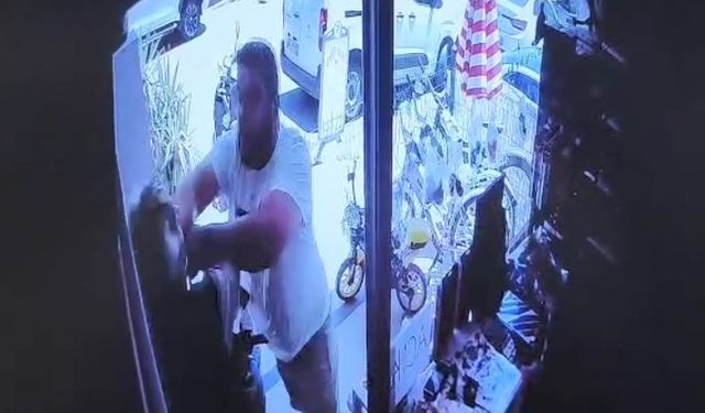 Muğla’da Motosiklet Tartışması Kavgaya Dönüştü: Esnaf Hastanelik Oldu
