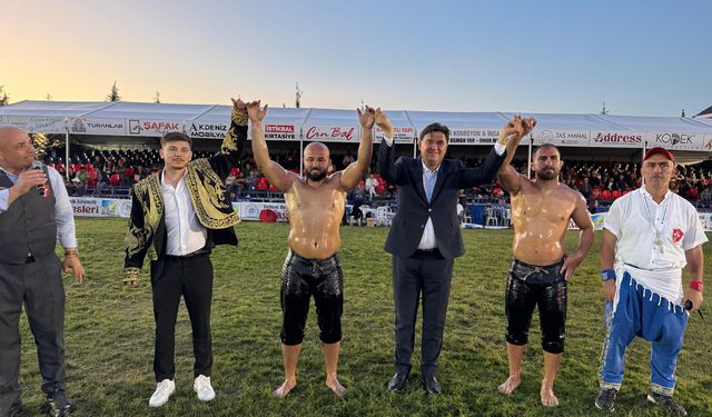 Fethiye’de Başpehlivan Feyzullah Aktürk Oldu