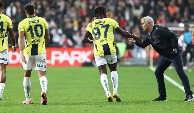 Fenerbahçe’de Ayrılık Sinyali:Yıldız Oyuncu Rotayı Belirledi