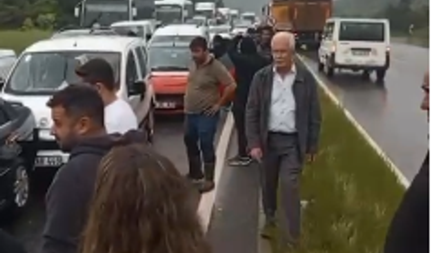 Muğla'da Zincirleme Kaza: 7 Araç Birbirine Girdi