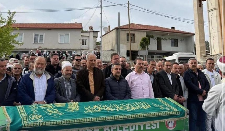 Eski Milletvekili Yüksel Özden’in Babası Son Yolculuğuna Uğurlandı