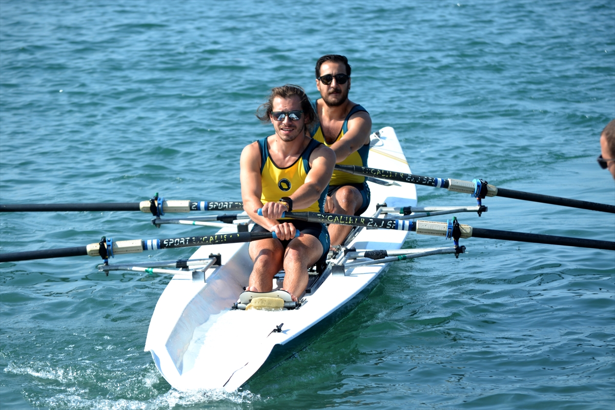 aa-20231014-32404053-32404049-rowing-beach-kurek-sprint-yarisi-fethiyede-basladi.jpg