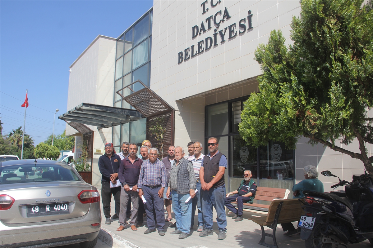 aa-20240501-34429277-34429275-datcada-kira-bedelini-yuksek-bulan-sanayi-esnafi-belediyeyi-alkislarla-protesto-etti.jpg